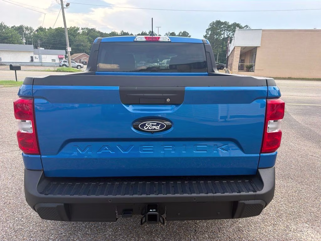 2026 Velocity Blue Ford Maverick XLT FWD Truck