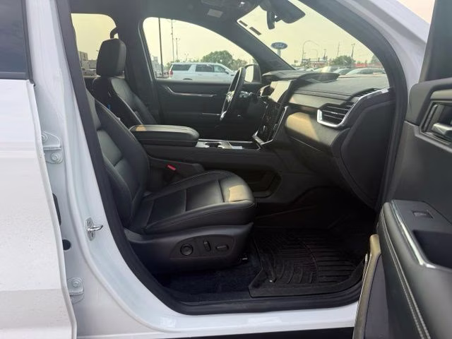 2024 Summit White GMC Acadia Elevation AWD SUV