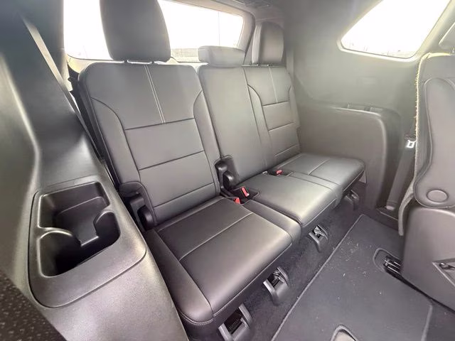 2024 Summit White GMC Acadia Elevation AWD SUV