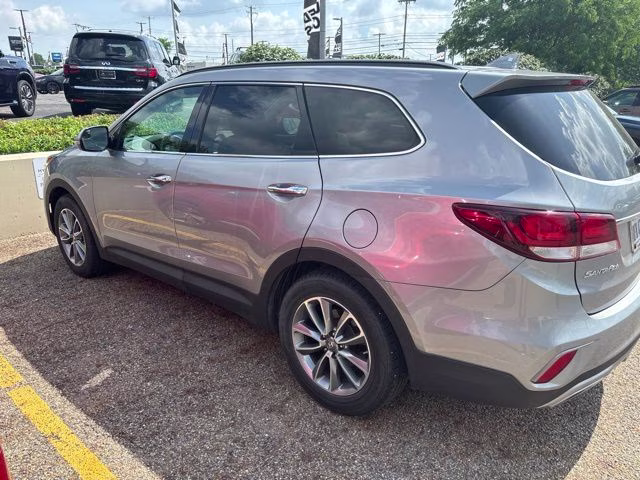 2017 Silver Hyundai Santa Fe SE AWD SUV
