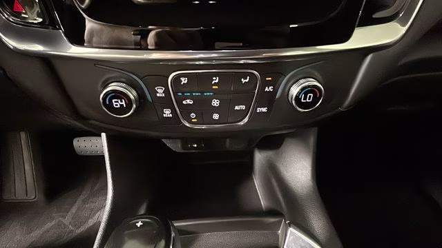 2020 Mosaic Black Metallic Chevrolet Traverse LS FWD SUV