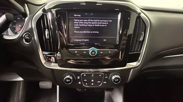 2020 Mosaic Black Metallic Chevrolet Traverse LS FWD SUV