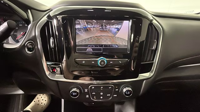 2020 Mosaic Black Metallic Chevrolet Traverse LS FWD SUV