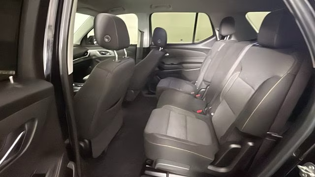 2020 Mosaic Black Metallic Chevrolet Traverse LS FWD SUV