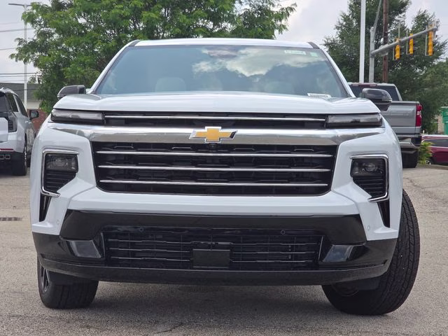 2026 Polar White Tricoat Chevrolet Traverse High Country AWD SUV
