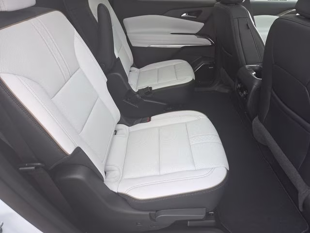 2026 Polar White Tricoat Chevrolet Traverse High Country AWD SUV
