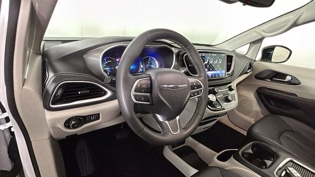 2024 Bright White Clearcoat Chrysler Pacifica Hybrid Select FWD Van