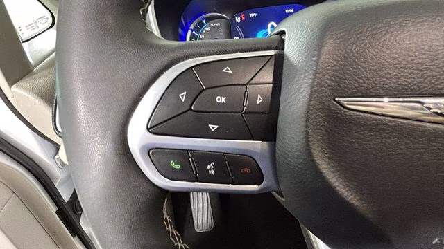 2024 Bright White Clearcoat Chrysler Pacifica Hybrid Select FWD Van