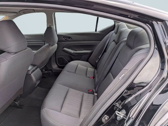 2024 Super Black Clearcoat Nissan Altima 2.5 SV FWD Sedan