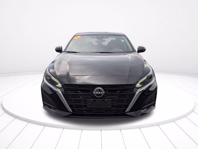 2024 Super Black Clearcoat Nissan Altima 2.5 SV FWD Sedan