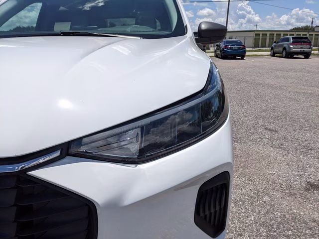 2024 Oxford White Ford Escape Active FWD SUV