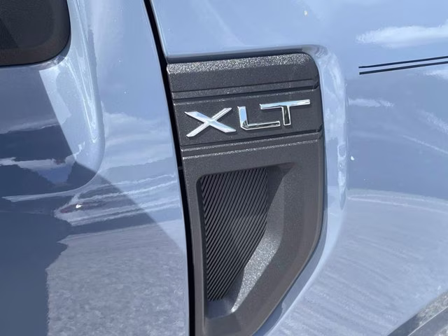 2026 Azure Gray Metallic Tri-Coat Ford Maverick XLT FWD Truck