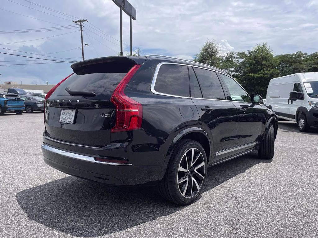 2025 Onyx Black Metallic Volvo XC90 B5 Plus AWD SUV