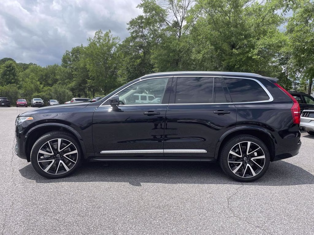2025 Onyx Black Metallic Volvo XC90 B5 Plus AWD SUV