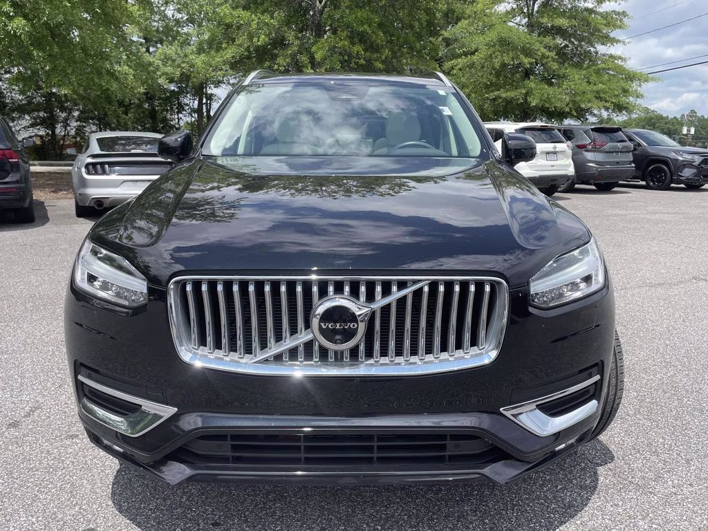 2025 Onyx Black Metallic Volvo XC90 B5 Plus AWD SUV