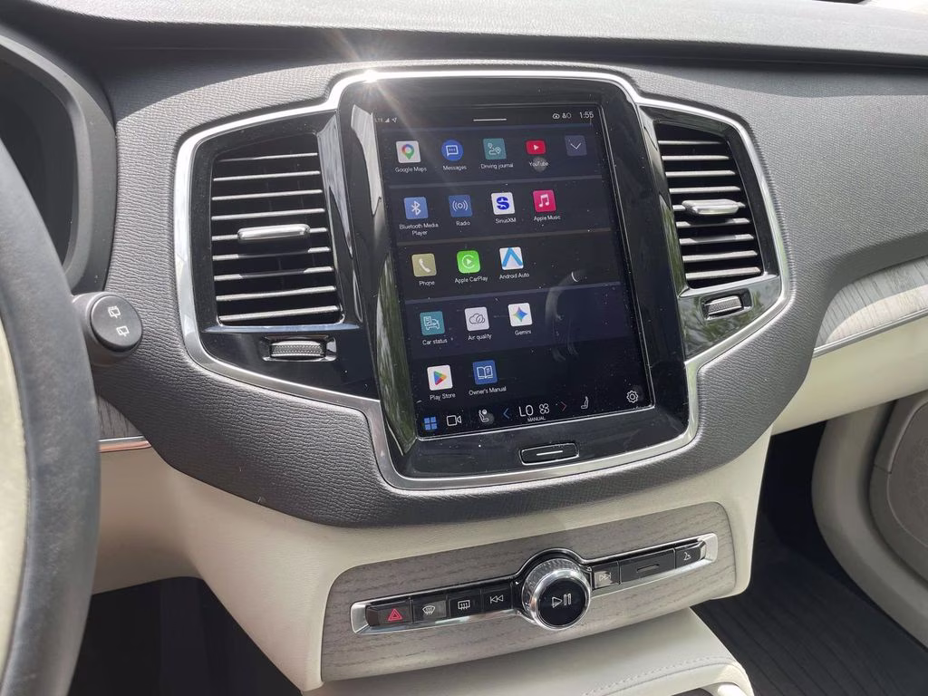 2025 Onyx Black Metallic Volvo XC90 B5 Plus AWD SUV