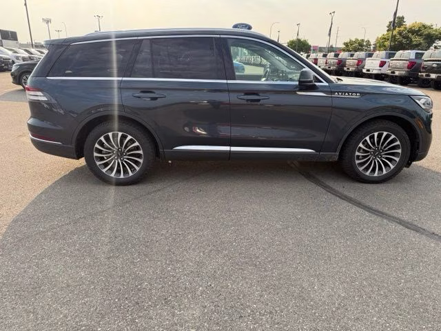 2023 Flight Blue Metallic Clearcoat Lincoln Aviator Reserve AWD SUV