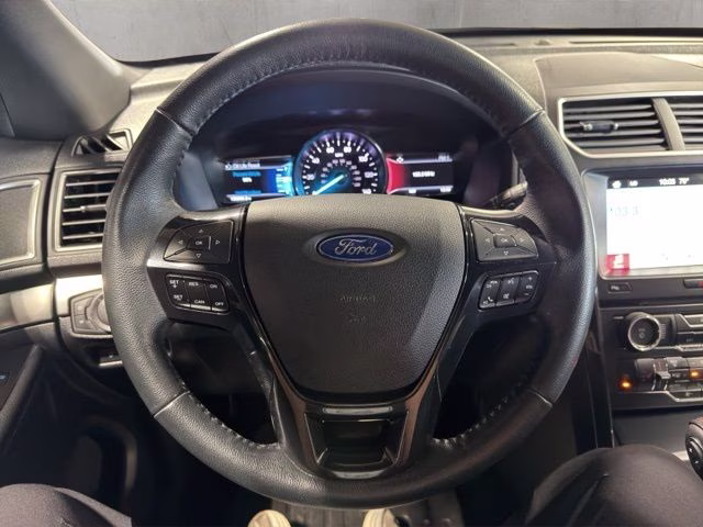 2018 Magnetic Ford Explorer XLT 4X4 SUV