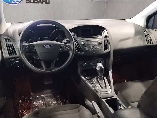2015 Tuxedo Black Ford Focus SE FWD Sedan