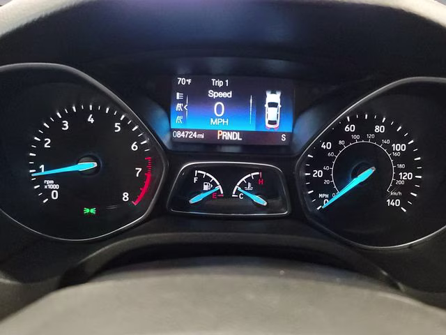 2015 Tuxedo Black Ford Focus SE FWD Sedan