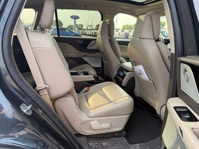 2023 Flight Blue Metallic Clearcoat Lincoln Aviator Reserve AWD SUV