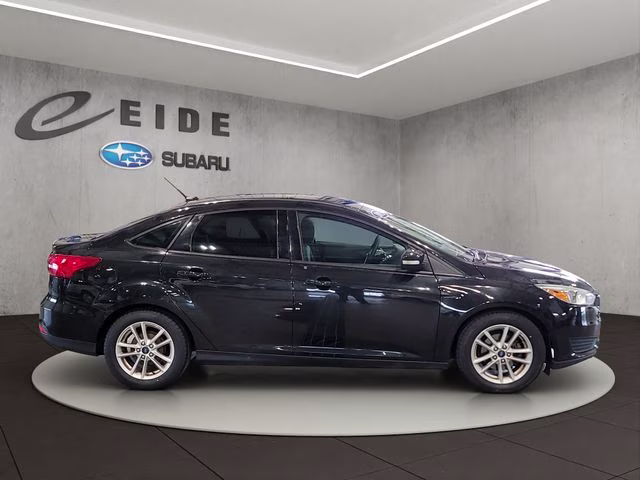 2015 Tuxedo Black Ford Focus SE FWD Sedan