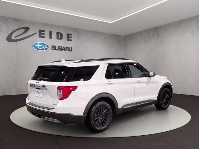2020 Star White Metallic Tri-Coat Ford Explorer XLT 4X4 SUV
