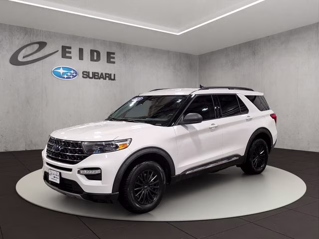 2020 Star White Metallic Tri-Coat Ford Explorer XLT 4X4 SUV