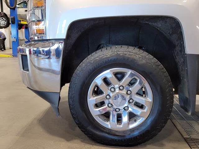 2016 Silver Ice Metallic Chevrolet Silverado 2500HD LTZ 4X4 Truck