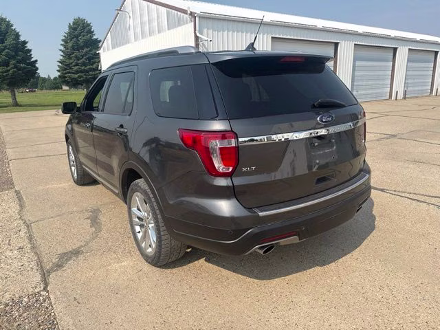 2018 Magnetic Ford Explorer XLT 4X4 SUV