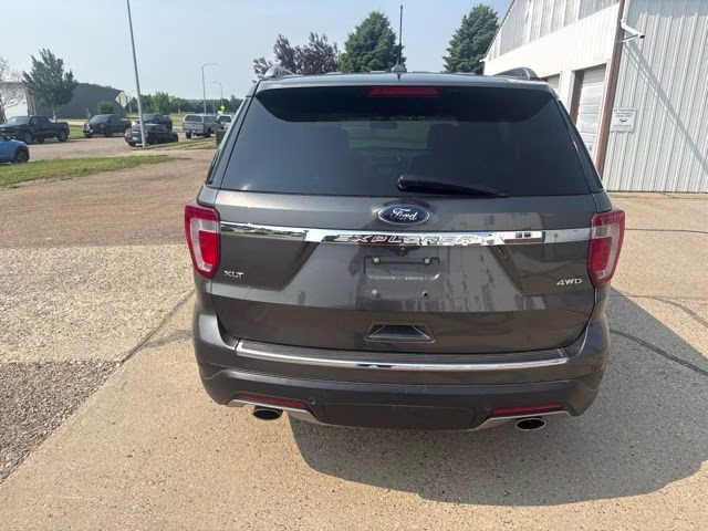 2018 Magnetic Ford Explorer XLT 4X4 SUV