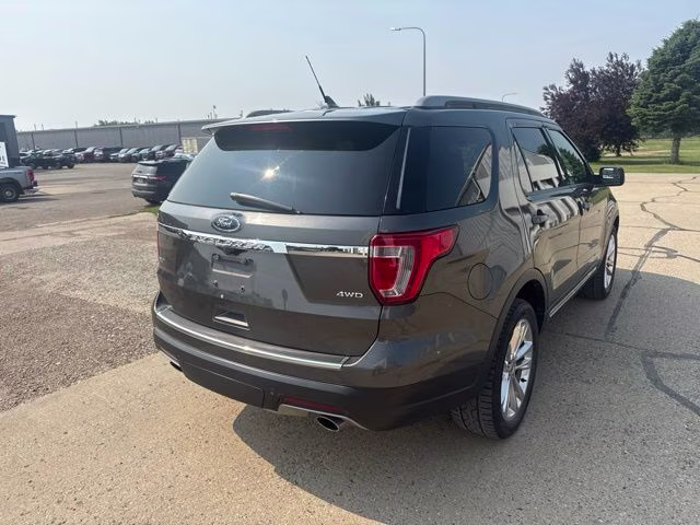 2018 Magnetic Ford Explorer XLT 4X4 SUV