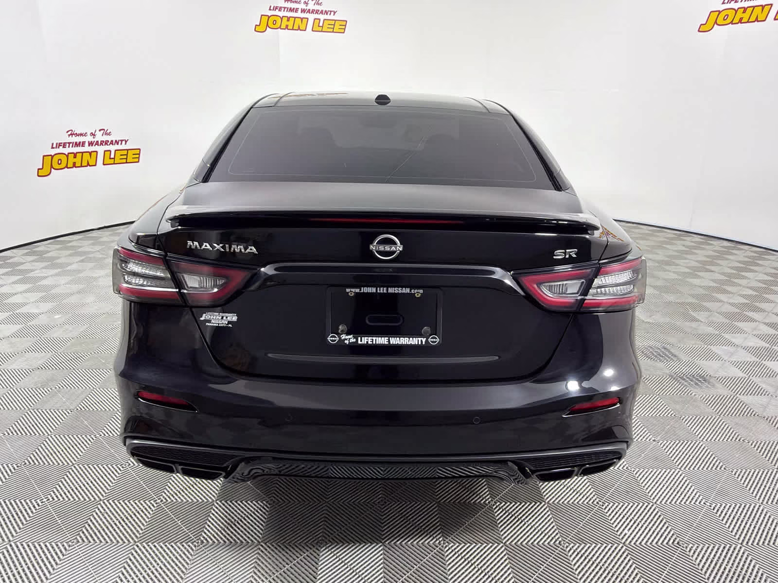 2023 Super Black Nissan Maxima SR FWD Sedan