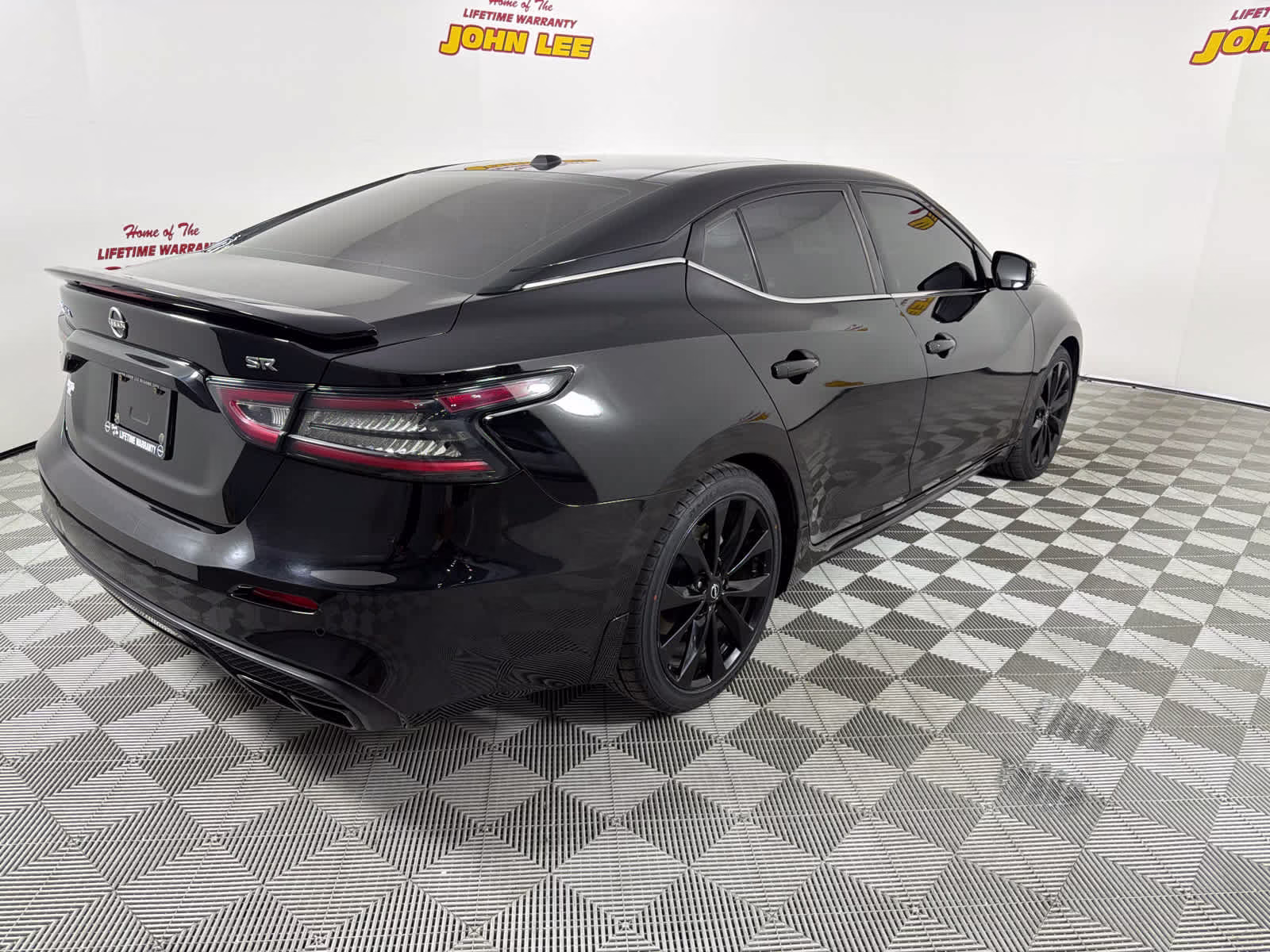 2023 Super Black Nissan Maxima SR FWD Sedan