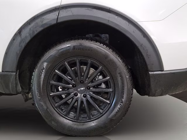 2020 Star White Metallic Tri-Coat Ford Explorer XLT 4X4 SUV
