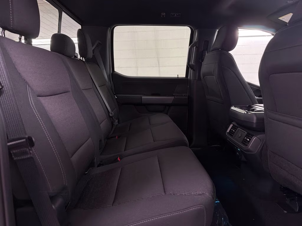 2026 AVALANCHE Ford F-150 XLT 4X4 Truck