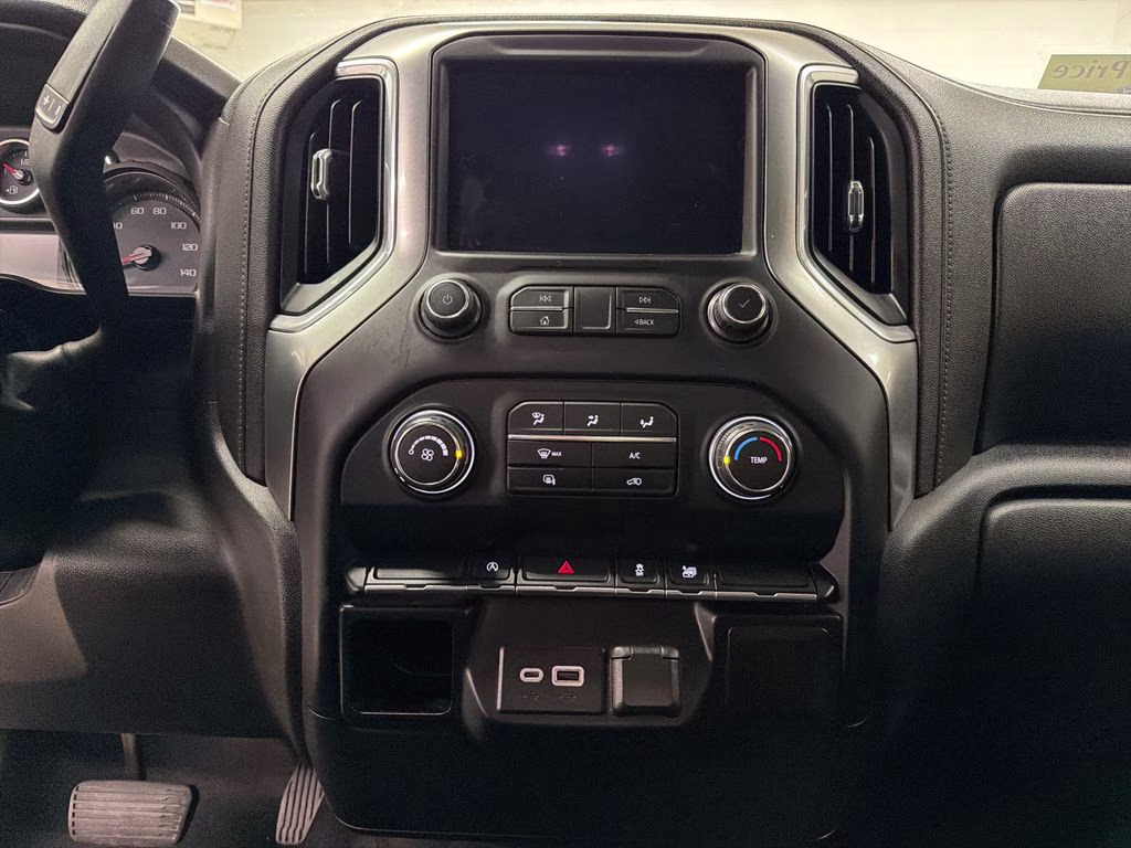 2020 Black Chevrolet Silverado 1500 LT 4X4 Truck
