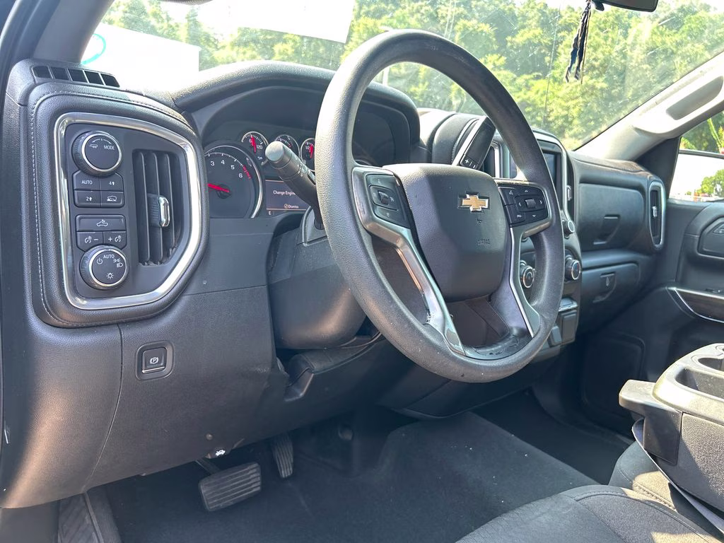 2020 Black Chevrolet Silverado 1500 LT 4X4 Truck