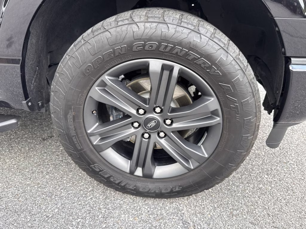 2023 Agate Black Metallic Ford F-150 XLT 4X4 Truck