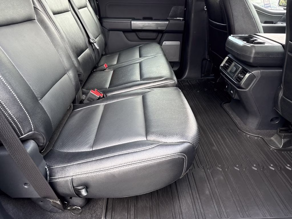2023 Agate Black Metallic Ford F-150 XLT 4X4 Truck