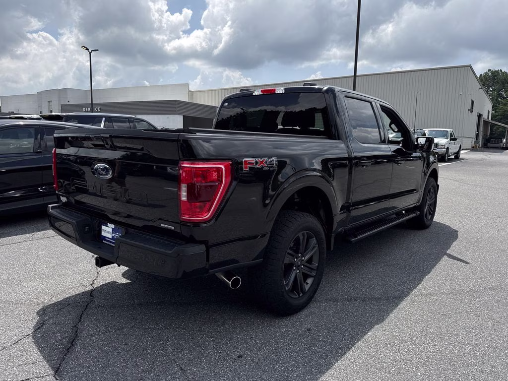 2023 Agate Black Metallic Ford F-150 XLT 4X4 Truck