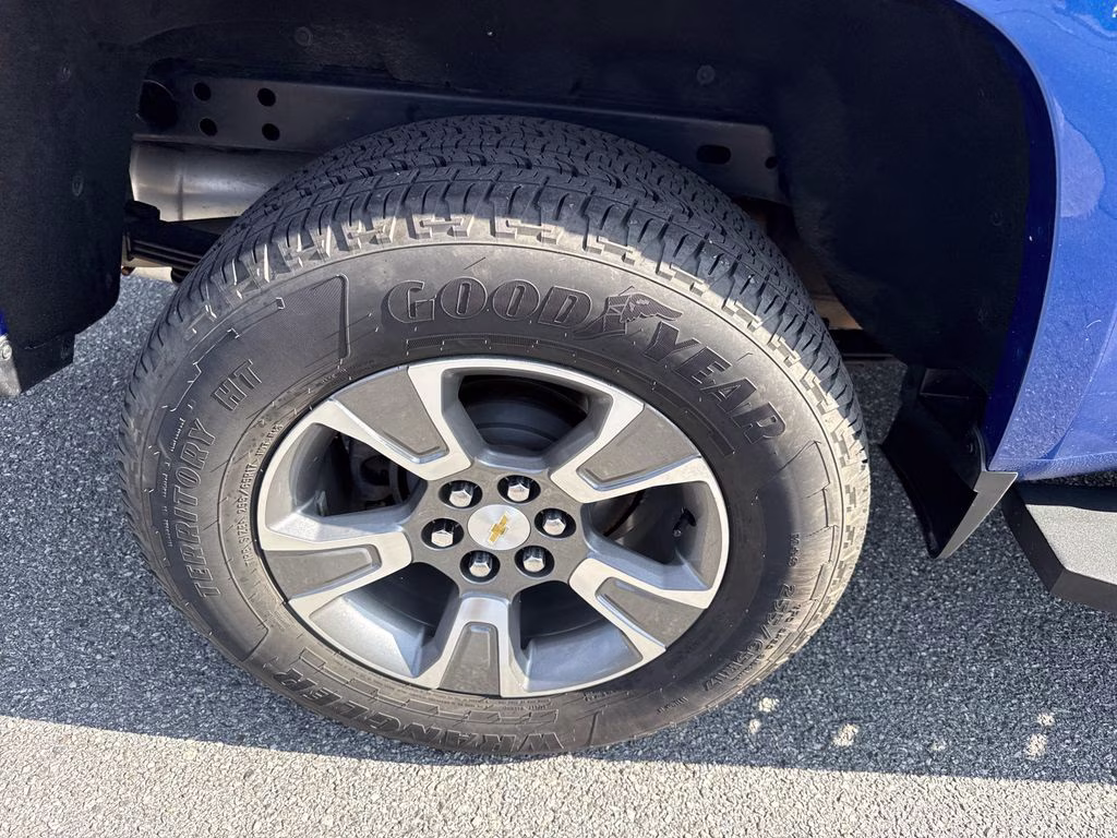 2018 Kinetic Blue Metallic Chevrolet Colorado Z71 RWD Truck