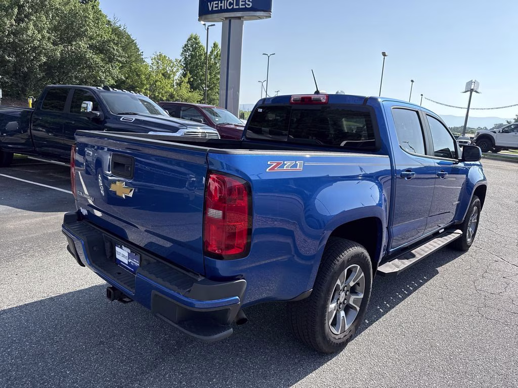 2018 Kinetic Blue Metallic Chevrolet Colorado Z71 RWD Truck