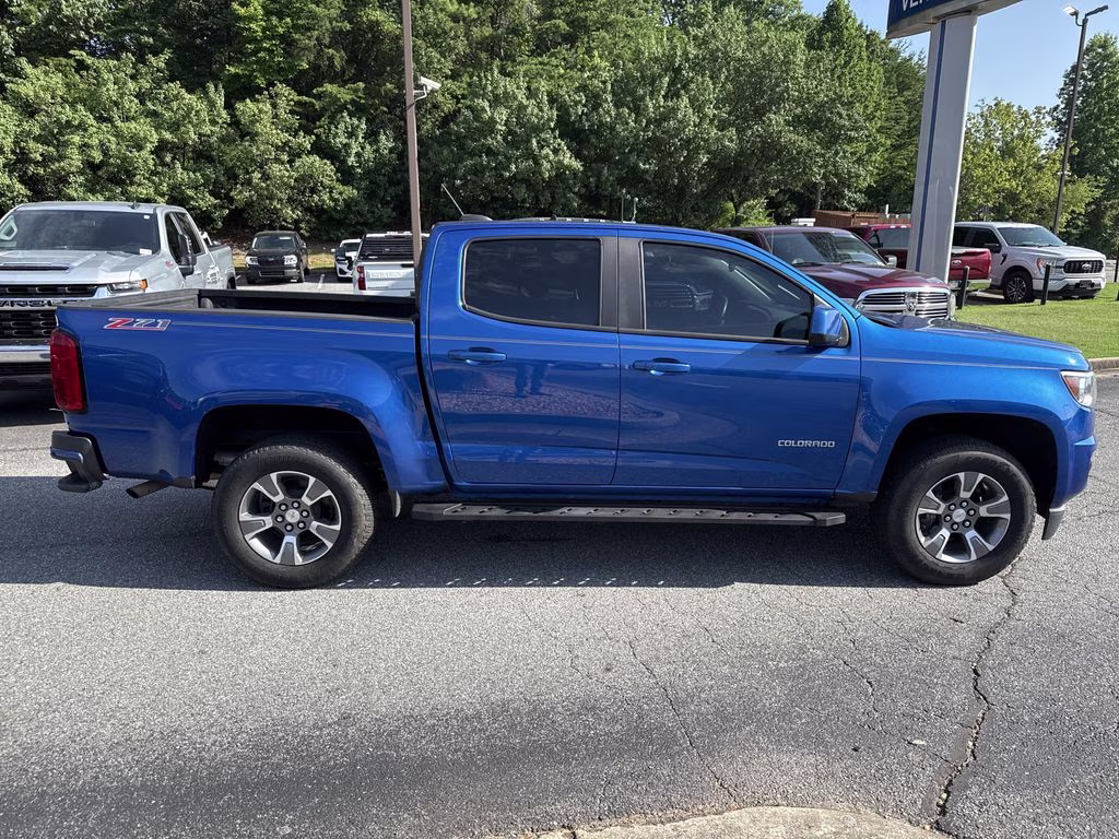 2018 Kinetic Blue Metallic Chevrolet Colorado Z71 RWD Truck