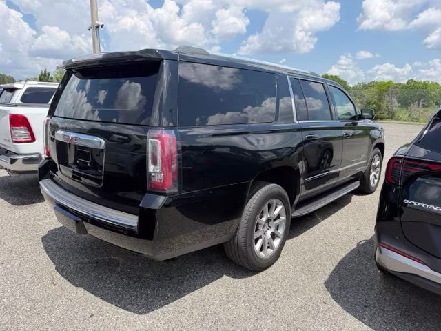 2019 Onyx Black GMC Yukon XL Denali RWD SUV