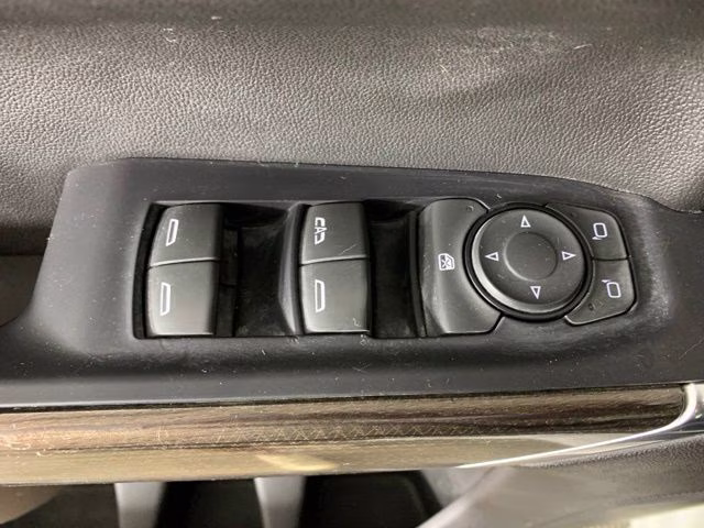 2019 Summit White Chevrolet Silverado 1500 LT 4X4 Truck