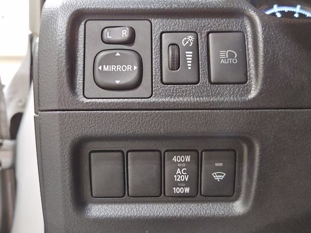 2024 Classic Silver Metallic Toyota 4Runner TRD Off-Road Premium 4X4 SUV