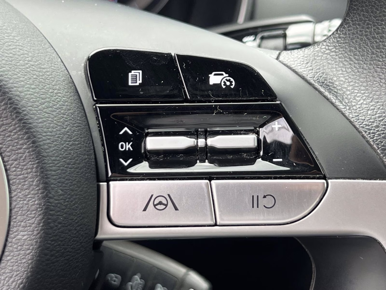 2024 Hyundai Santa Cruz SE - Photo 20
