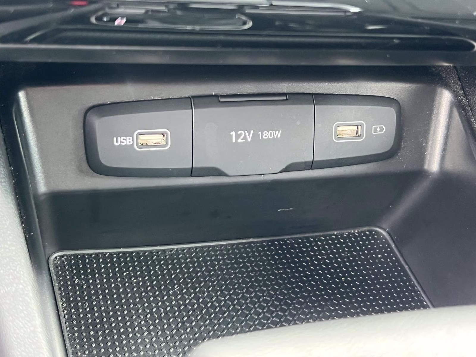 2024 Hyundai Santa Cruz SE - Photo 28