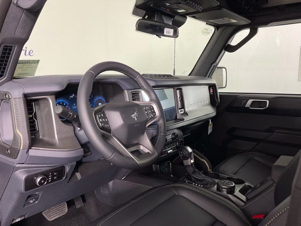 2026 Avalanche Ford Bronco Badlands 4X4 SUV